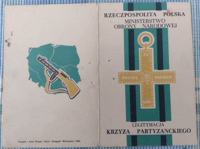 Legitymacja z napisem 100zł okładka