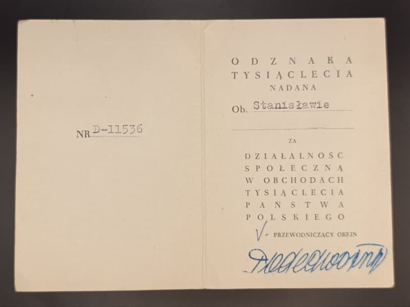 Środek legitymacji odznaki 1000-lecia państwa polskiego